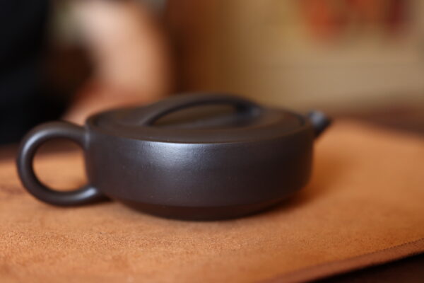Wide Mouth Hanwa Zisha TeaPot Textured Slab Design · 5-Second Cleaning System · Group Ceremony Pro Tools · Carbon-Neutral Bamboo Gift