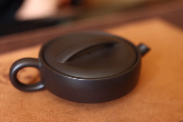 Wide Mouth Hanwa Zisha TeaPot Textured Slab Design · 5-Second Cleaning System · Group Ceremony Pro Tools · Carbon-Neutral Bamboo Gift